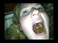 [ Scat Fetish DVD ] Sexy slut eats fresh shit